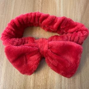 Soft bow headband! Perfect add on item!